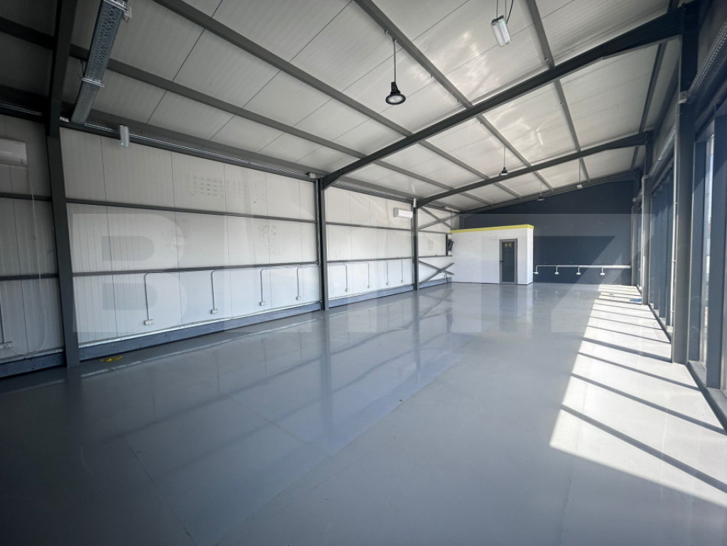 Spatiu birouri 215 mp, vitrina 15 m, cartier Romanesti, zona