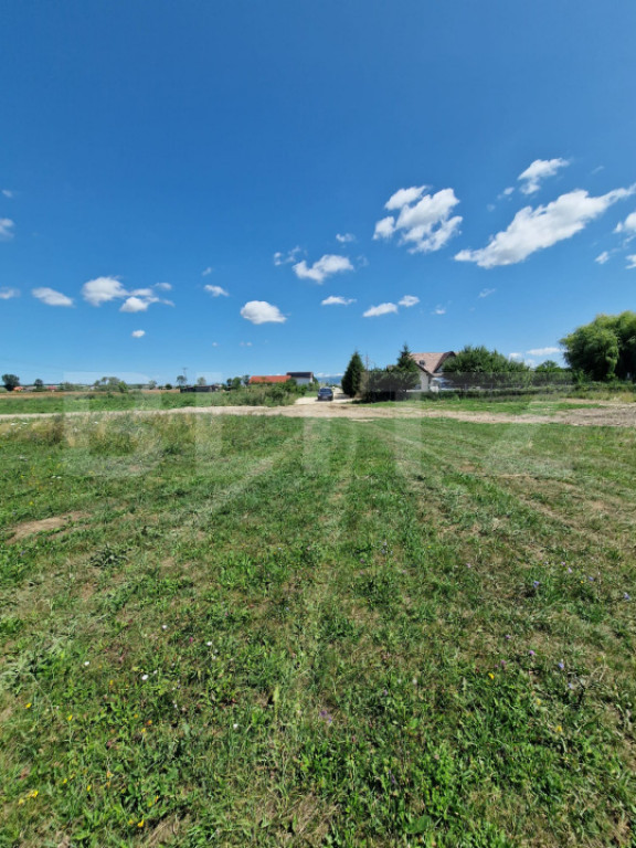 Teren 6300mp-Oportunitate investitie,zona in dezvoltare