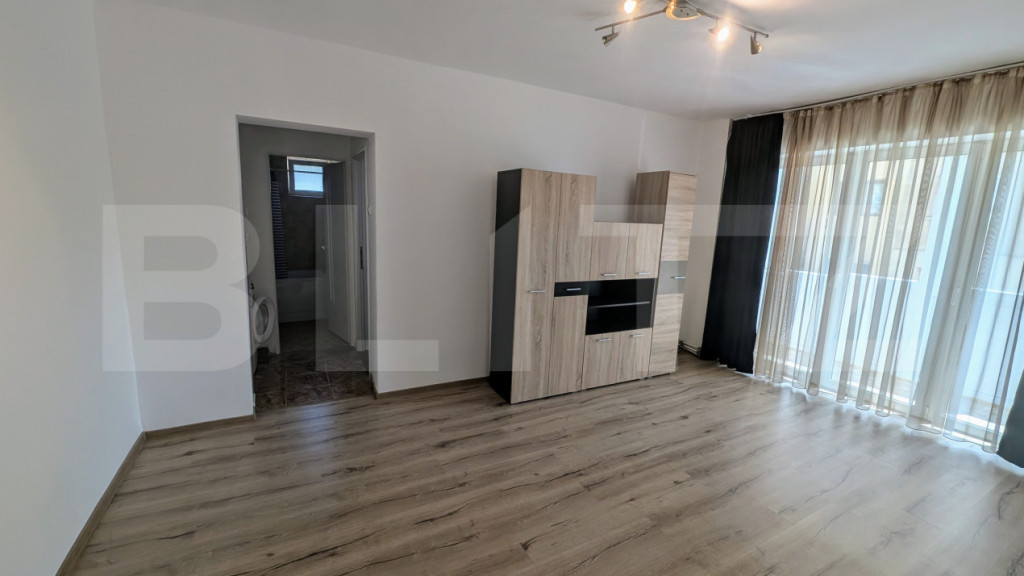 Apartament cu 2 camere, cetate, etajul 1