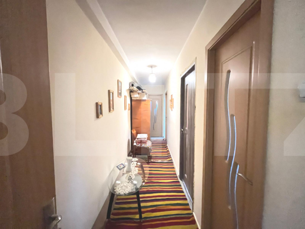 Apartament de 4 camere,zona Complex Bulevard