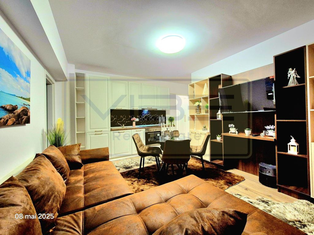 Apartament 3 camere NOU pe malul lacului Aroneanu