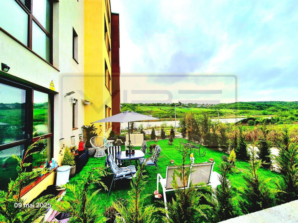 Apartament NOU 2 camere + curte pe malul lacului Aroneanu