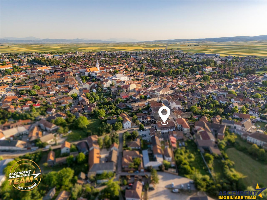 FILM!Spatiu recomandat:centru educational,evenimente,magazin