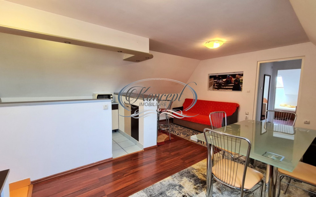 Apartament spatios la casa