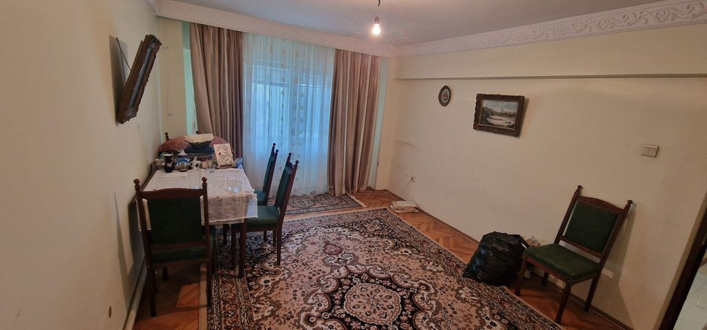 Faleza Nord 4 camere decomandate etajul 2