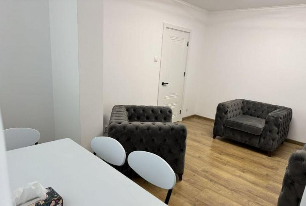 Apartament 4 camere zona Titan