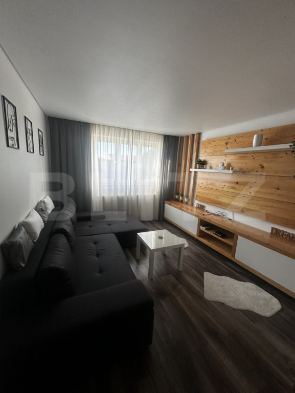 Apartament de vânzare, cu 2 camere, 35 mp, zona Micro 14