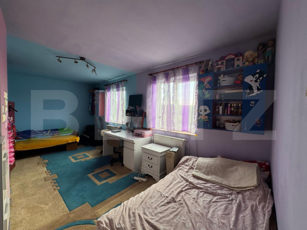 Casa de vanzare, cu 4 camere, 180 mp, in Simeria