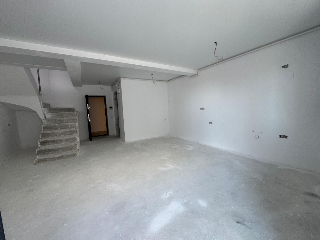 Compozitorilor/ Primo / Duplex