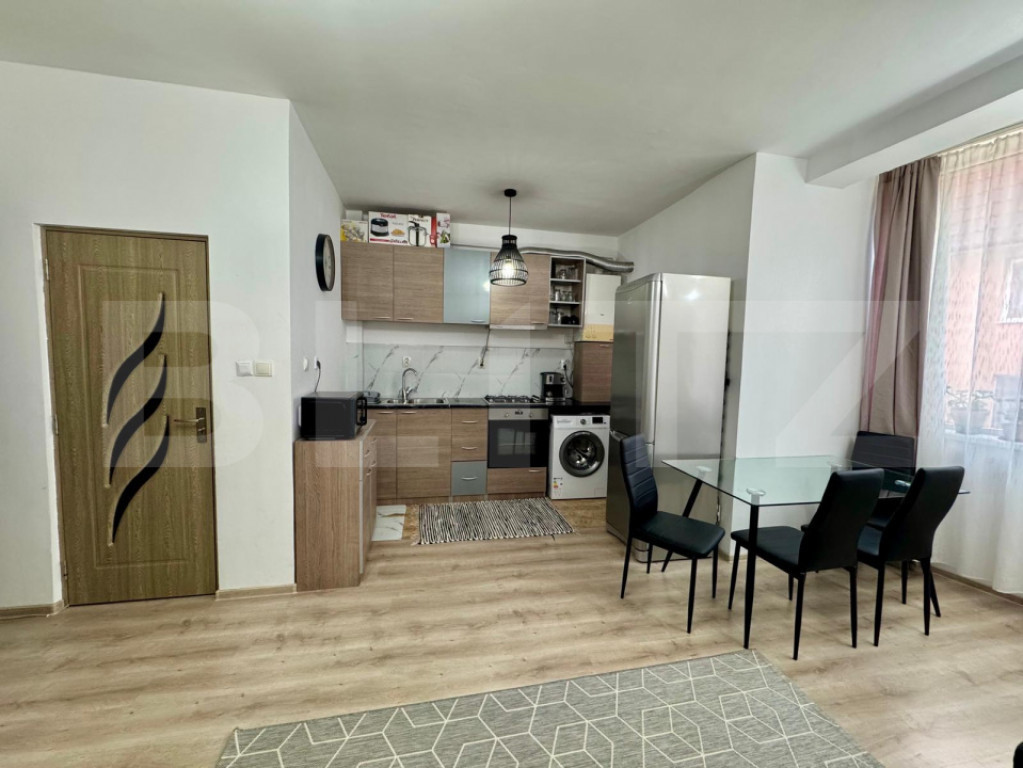 Apartament 2 camere, et intermediar, la cheie, cu parcare CF