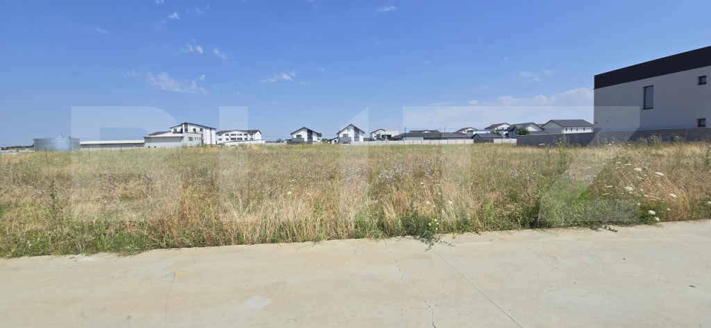 Teren intravilan, 445 mp, front 14, zona Magnolia