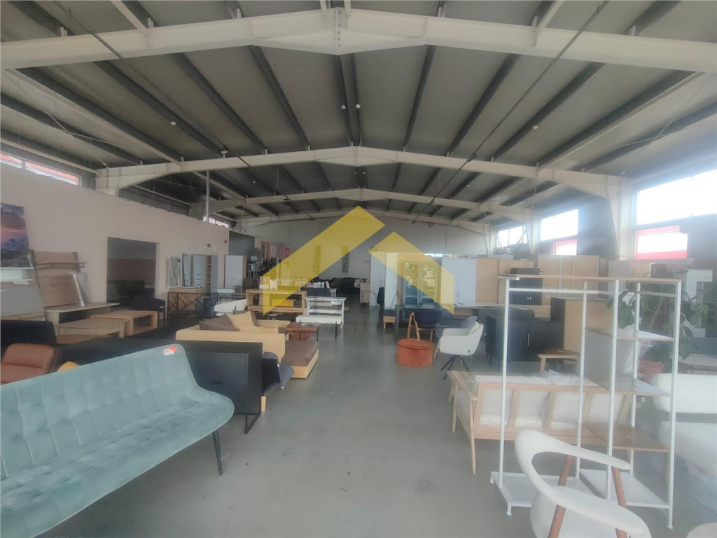 Hala tip magazin de prezentare 800 mp de inchiriat zona Selg