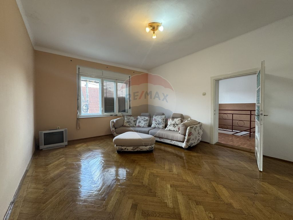 Casă Duplex cu 4 Camere în Cartierul Vasia