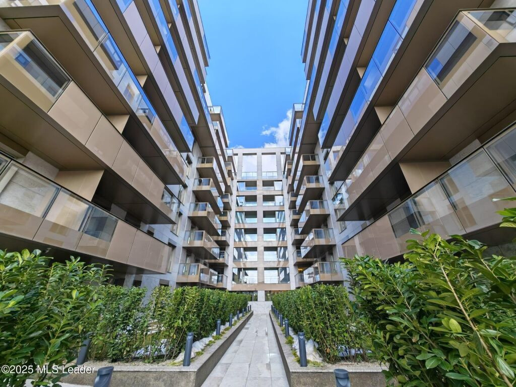 Confort si rafinament in Cortina126, langa scoli de top