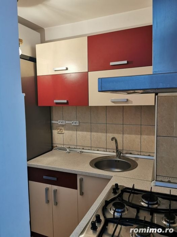 1 camera in zona Brancoveanu