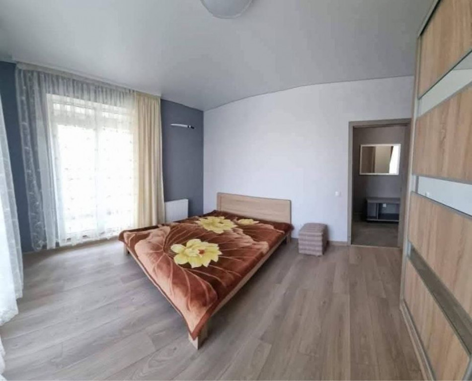 1 camera in zona Medicinei