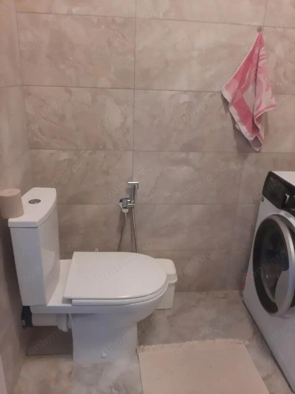 Garsoniera in zona Izvor