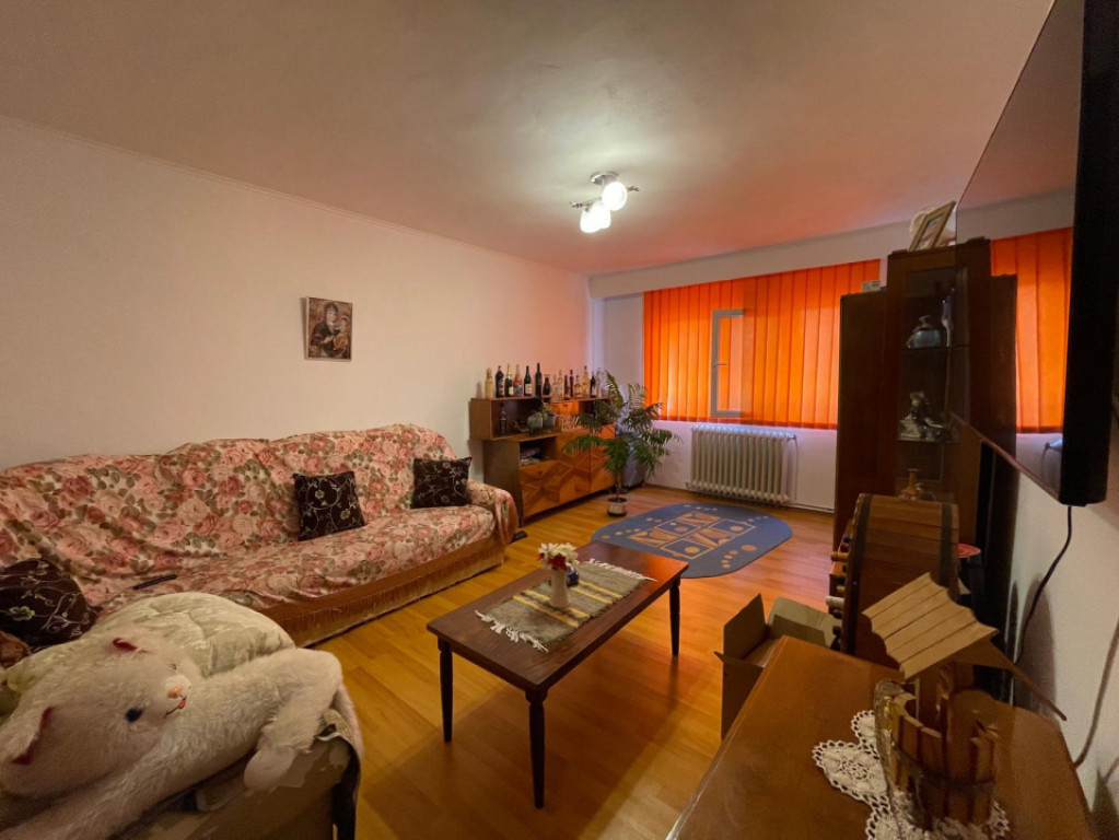 Apartament 3 camere spatioase, usor accesibile, zona linisti