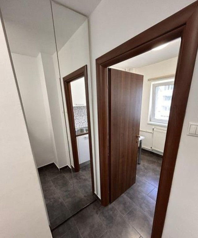 Muncii eleganta etaj 8 din 10