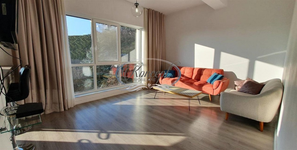 Apartament luminos, cu parcare inclusa