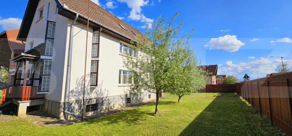 Apartament de 100 mp dintr-o casa, zona Spitalului, Sfantu G