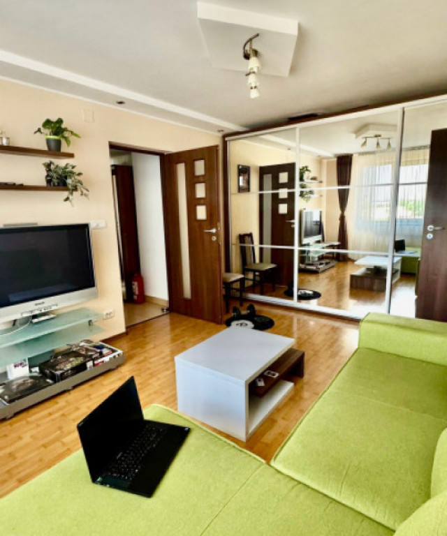 Apartament trei camere Piata Chibrit