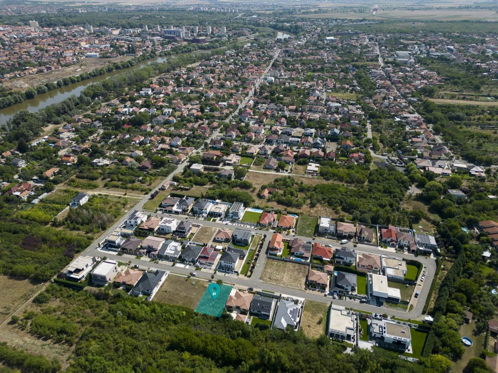 Teren 500mp, Tabacovici