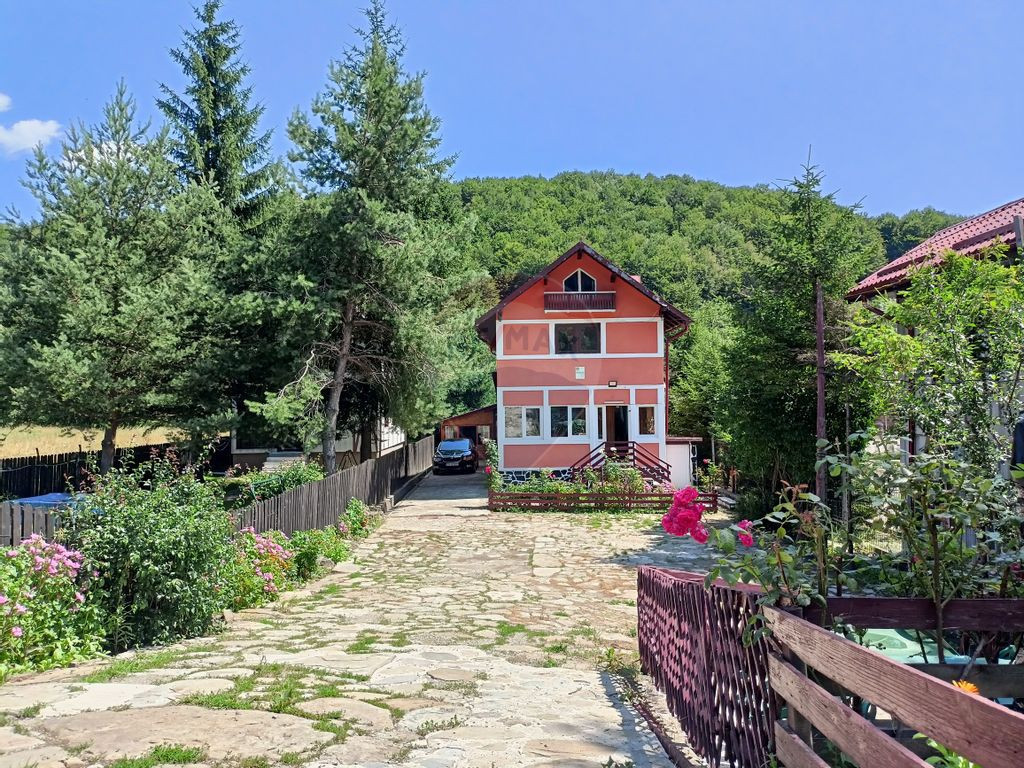 COMISION 0%! Pensiune de vânzare in Cheia, judet Prahova