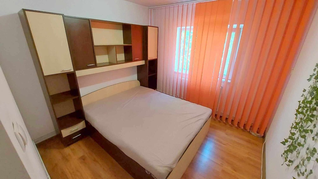 Inchiriere apartament 3 camere D, in Mircea,