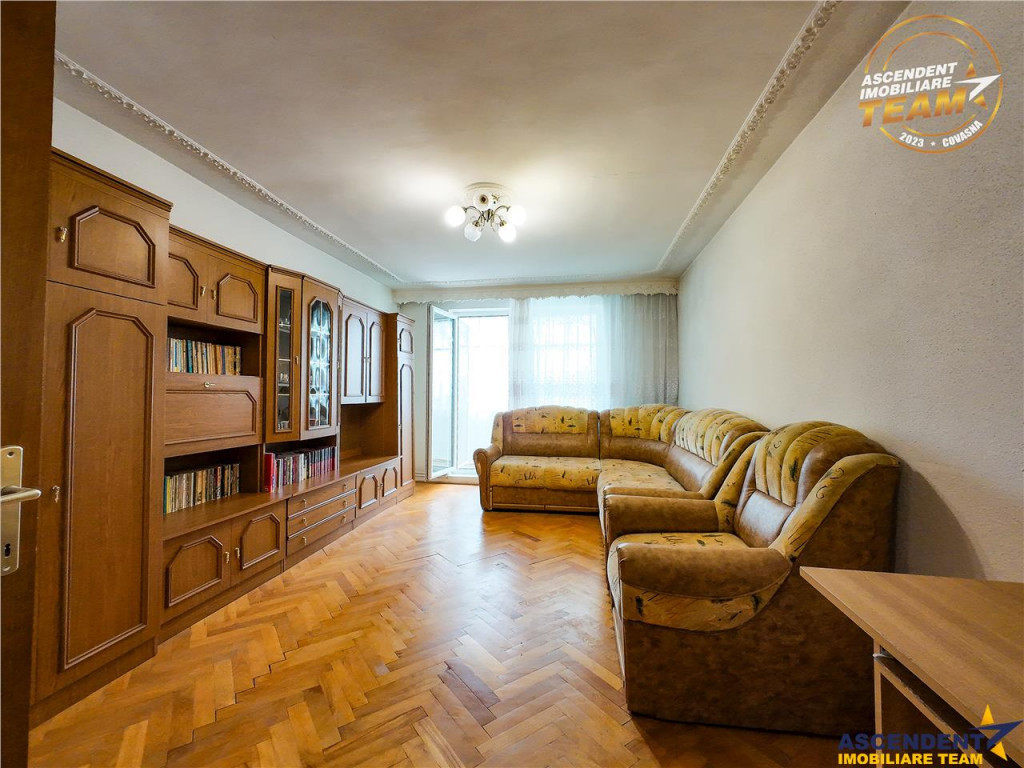 OFERTA REZERVATA!!! FILMTur 3D! Decomandat,spatios,insorit,