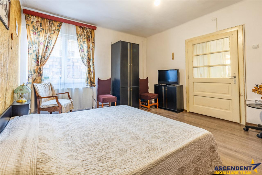 Resedinta cu caracter traditional, Moieciu de Jos, Bran, Bra