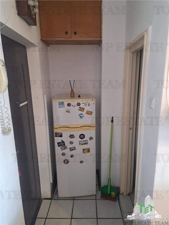 Garsoniera de in zona Favorit, mobilat si utiliat