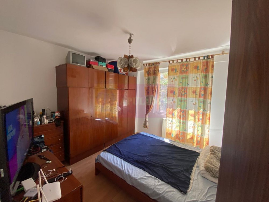 Vanzare apartament de 3 camere in Tineretului-metrou