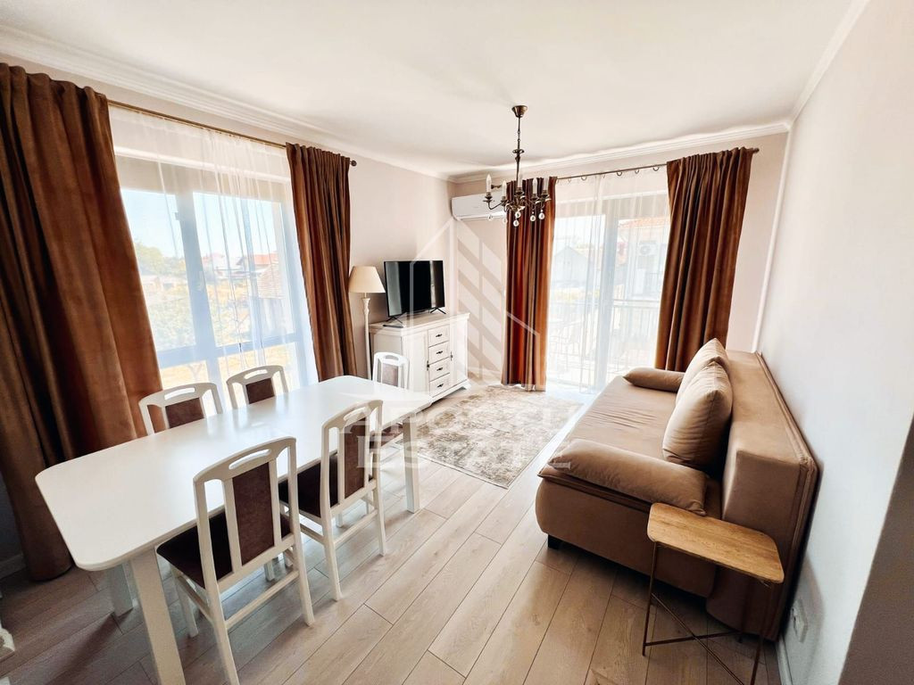 Apartament cu 2 camere, Centrala Proprie, Giroc, Loc de P...