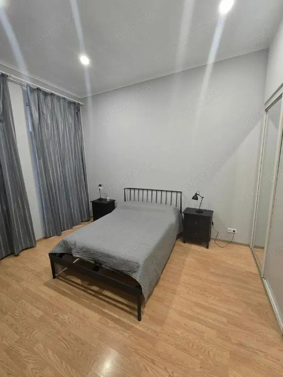 Garsoniera in zona Piata Romana