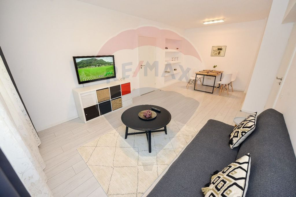 Apartament cu 2 camere de închiriat Regina Elisabeta