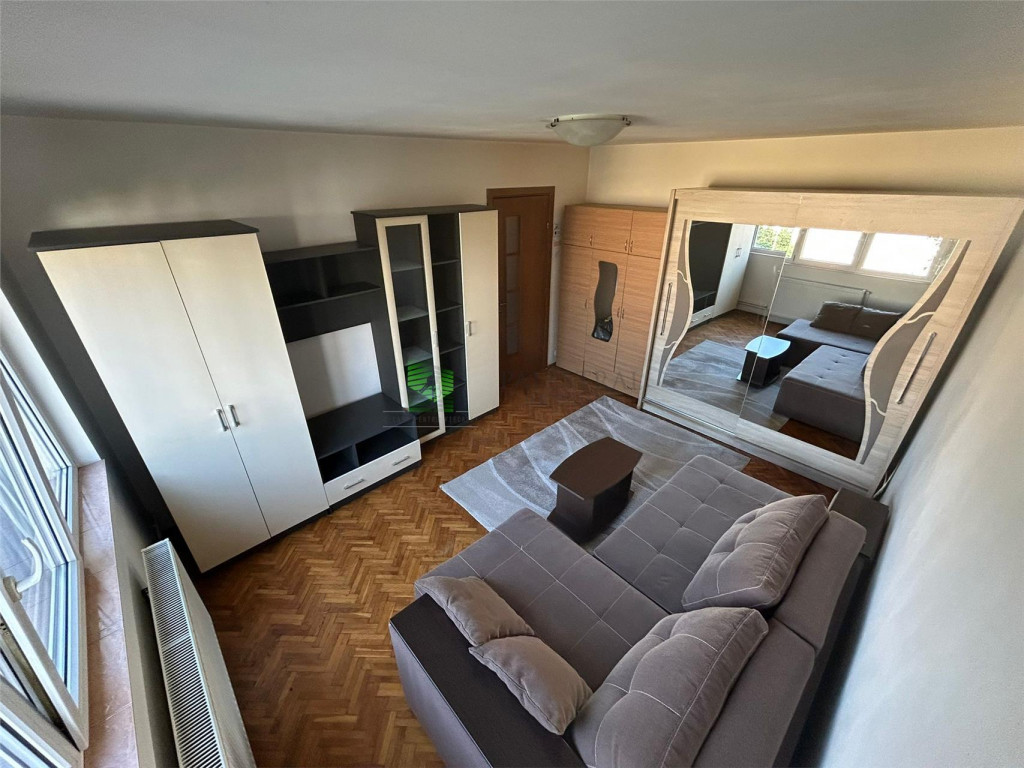 Garsoniera mobilata zona Centru Civic - C.E.C. Brasov , 6950