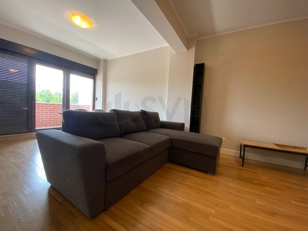 Apartament 3 camere - renovat integral - metrou Straulesti