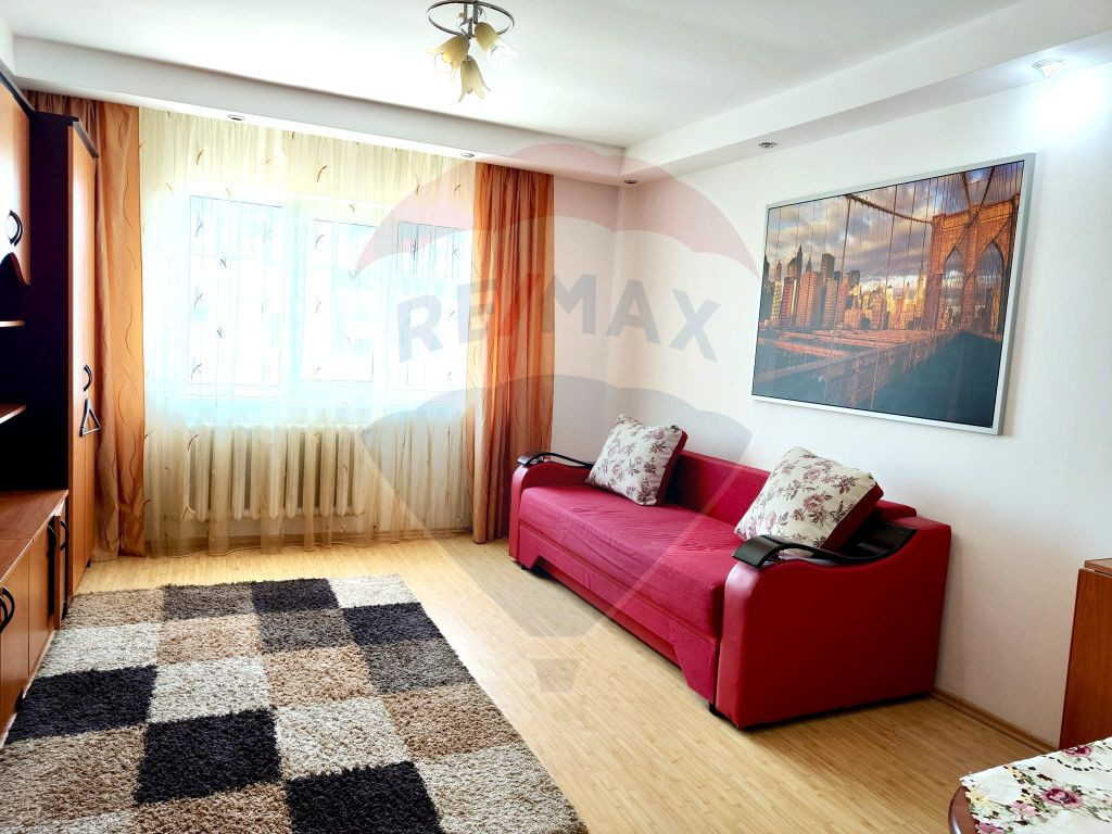Apartament cu 3 camere de vânzare în zona Central/Fagaras