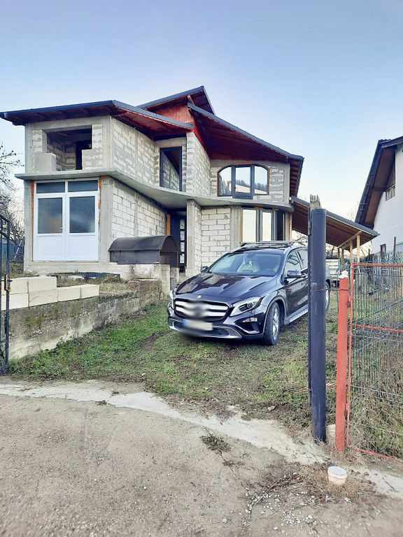 Casa de vanzare in Poienarei, Arges, Refugiu în natura, ...