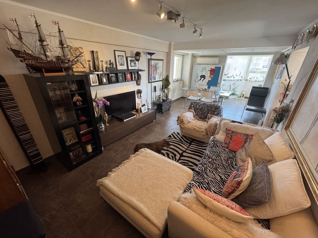 Apartament 3 camere zona Faleza Nord