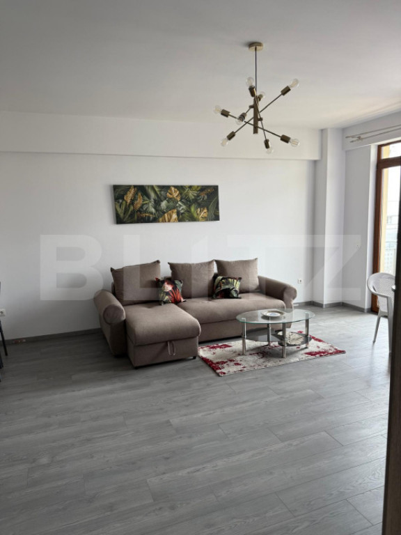 Apartament 2 camere, spatios, zona Aradului