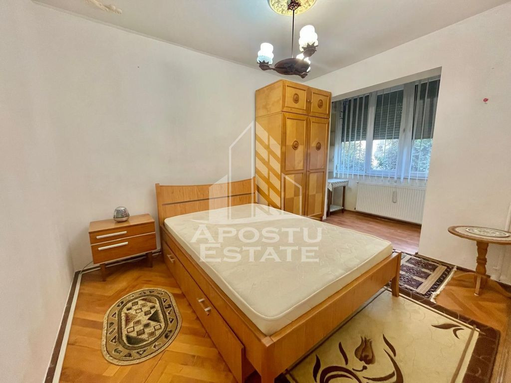 Apartament 3 camere, Torontalului, In apropiere de Iulius...