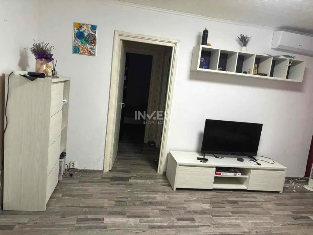 Apartament 2 camere - bloc fără risc - Podul de Piatră -