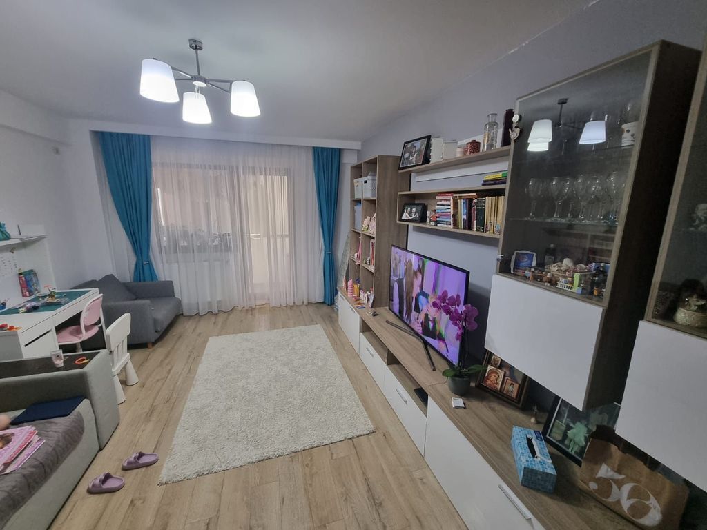 INEL 2 compozitori-apartament 2 camere decomandat finisat...