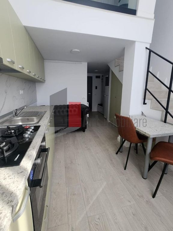 Apartament cu 2 camere de inchiriat (tip loft) in zona Co...