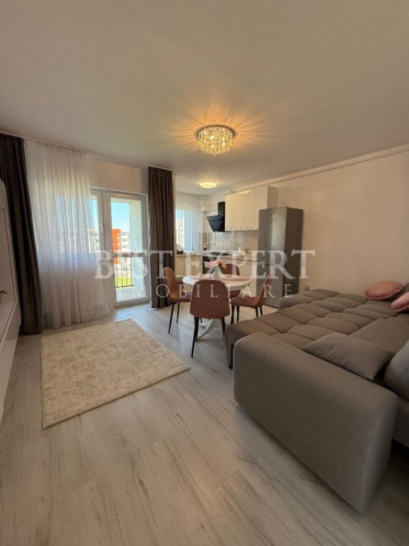 3 Camere cu Parcare inclusa -Prima Chirie/Disponibilitate i