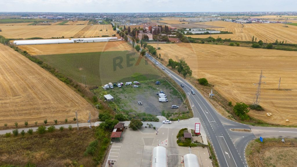 Teren 4200 mp, poziție strategică, utilități, Centura...