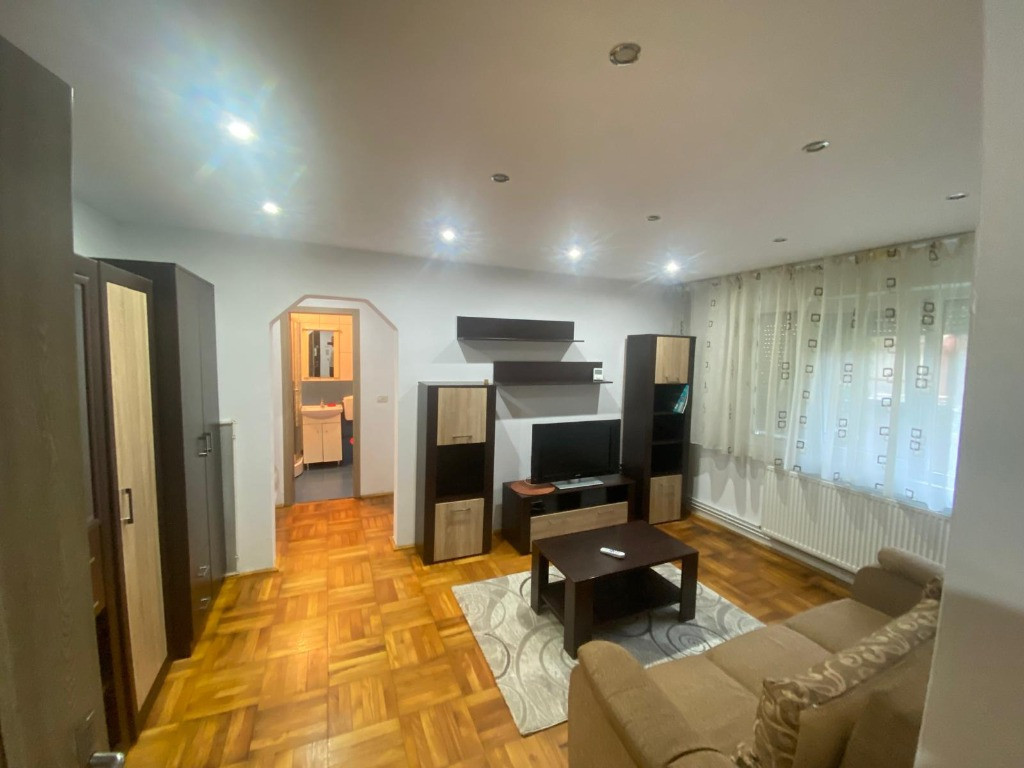 Apartament 2 camere, zona Romanilor