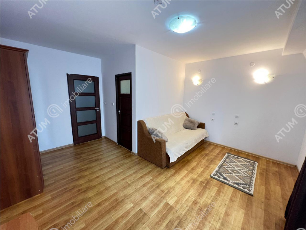 Apartament 2 camere, 2 bai si balcon in zona Mihai Viteazul